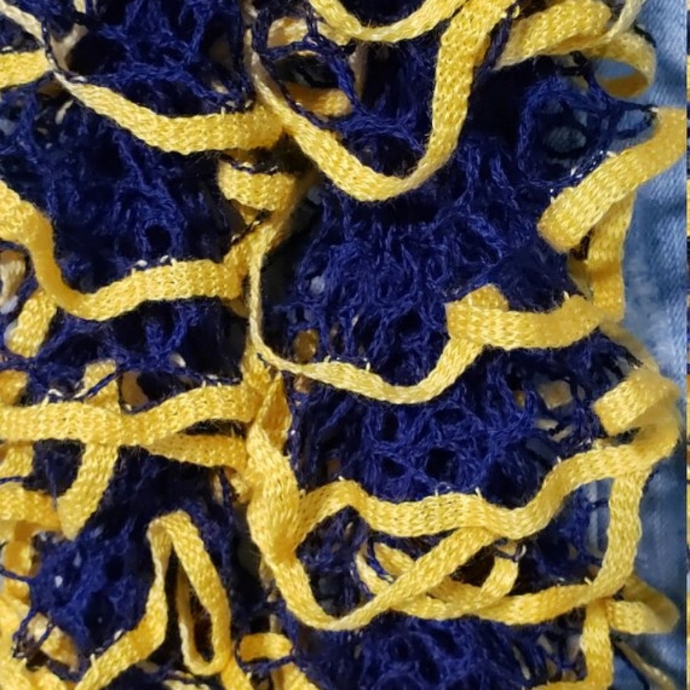 Knitted Ruffle Scarf